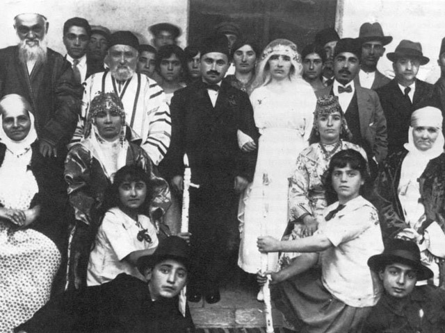 عرس يهودي في بغداد حين كان اليهود مكوناً من مكونات المجتمع العراقي