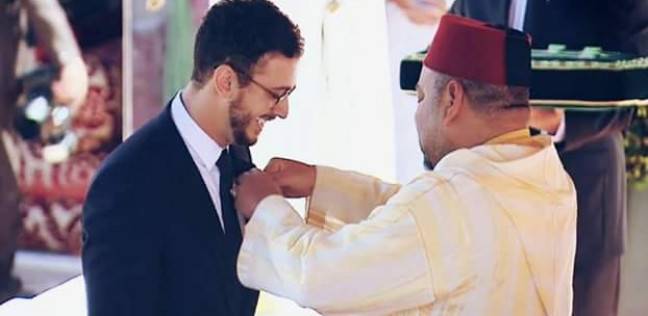 الملك المغربي يكرم سعد المجرد