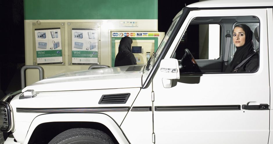 منشور آه يالقهر تاريخ نضال المرأة السعودية لقيادة السيارة ينتهي إلى الغضب الصامت